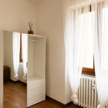 Petrarca's House A104 By Larihome * Côme