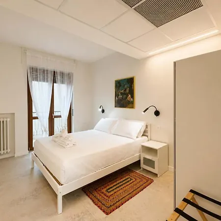 Petrarca's House A104 By Larihome Appartement Côme